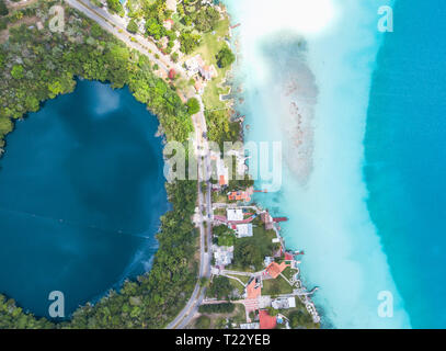 Mexiko, Yucatan, Quintana Roo, Lagune von Bacalar, drone Bild Stockfoto