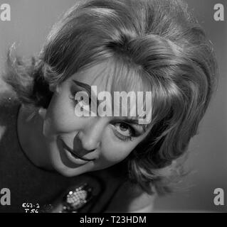 Die Cracksman (1963) Nyree Dawn Porter, Datum: 1963 Stockfoto