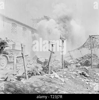 Das Eiserne Kreuz (1977) Datum: 1977 Stockfoto