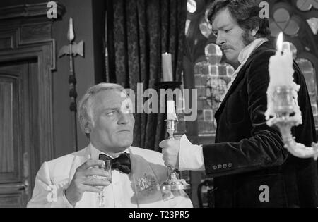 Das Biest muss Sterben (1974) Charles Gray, Michael Gambon, Datum: 1974 Stockfoto