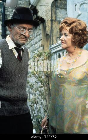 Unterhaltsam Herr Sloane (1970) Beryl Reid, Alan Webb, Datum: 1970 Stockfoto