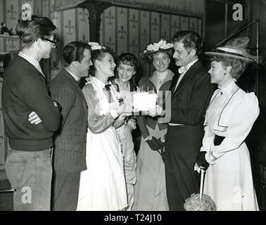 Die Magic Box (1952) Regisseur John Boulting, Richard Attenborough, Maria Schell, Margaret Johnston, Robert Donat, Glynis Johns, Datum: 1952 Stockfoto