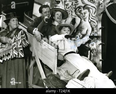 Die Magic Box (1952) Richard Attenborough, Margaret Johnston, Glynis Johns, Datum: 1952 Stockfoto