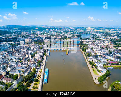 Koblenz Antenne Panoramablick. Koblenz ist eine Stadt am Rhein, wo er von der Mosel verbunden ist. Stockfoto