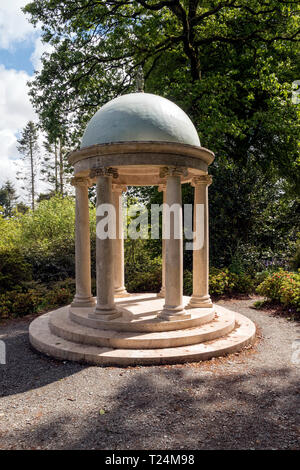 Im italienischen Stil kleinen Tempel auf dem Boden des Mount Congreve Gärten in Co. Waterford, Irland Stockfoto