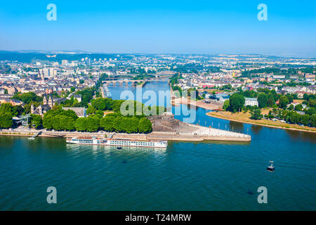 Deutsches Eck oder Deutsche Ecke ist der Name einer Landspitze in Koblenz, wo die Mosel Rhein in Deutschland schließt sich Stockfoto