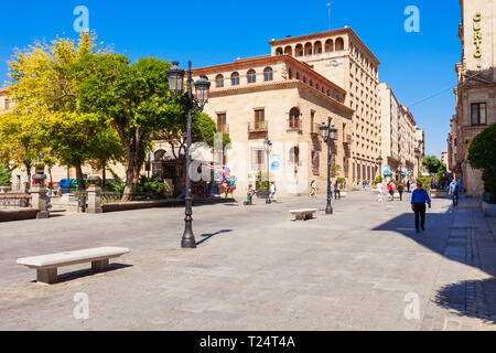 SALAMANCA, SPANIEN - 22. SEPTEMBER 2017: Fußgängerzone im Zentrum der Stadt Salamanca, Spanien Stockfoto