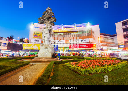 DALAT, VIETNAM - 11. MÄRZ 2018: Da Lat Center Markt in Dalat City in Vietnam. Stockfoto