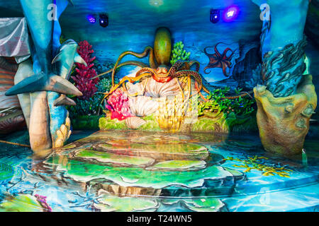 DALAT, VIETNAM - 13. MÄRZ 2018: Hang Nga Guesthouse oder Crazy House Innenraum, eine unkonventionelle Märchen Gebäude in Dalat in Vietnam. Stockfoto