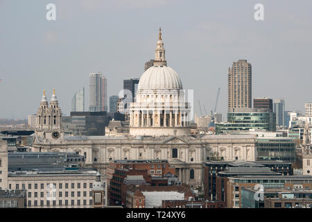 Tate Modern, London, UK. 30. März, 2019. Ausblick auf die Stadt. © Byron Kirk Stockfoto