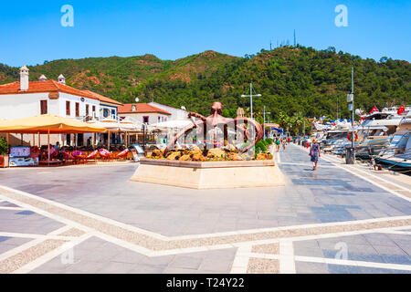 MARMARIS, Türkei - 14. MAI 2018: Octopus Statue auf der Promenade Marina in Marmaris in der Türkei Stockfoto