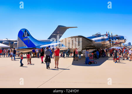 Ein WW2 B17 Flying Fortress Bomber namens Sentimentale Reise auf der Luftfahrtausstellung in Tucson Arizona Stockfoto