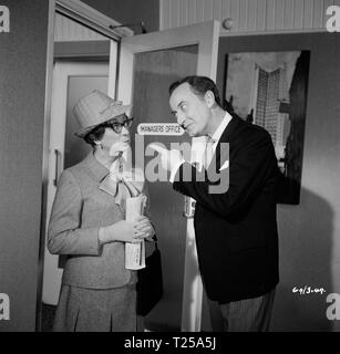 Einige werden, einige werden nicht (1970) Thora Hird, Frank Thornton, Datum: 1970 Stockfoto