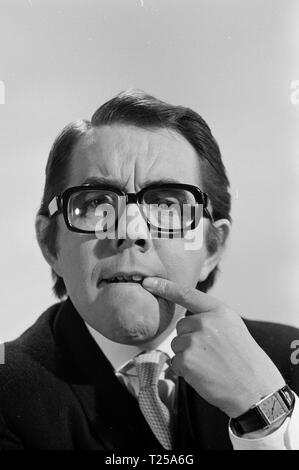 Einige werden, einige werden nicht (1970) Ronnie Corbett, Datum: 1970 Stockfoto