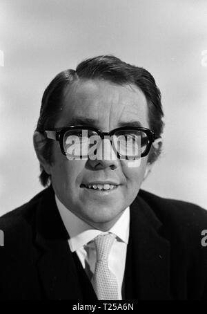 Einige werden, einige werden nicht (1970) Ronnie Corbett, Datum: 1970 Stockfoto