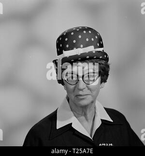 Einige werden, einige werden nicht (1970) Thora Hird, Datum: 1970 Stockfoto