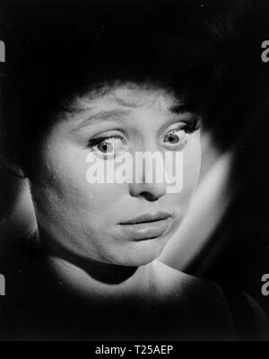 Spatzen können nicht singen (1962) Barbara Windsor, Datum: 1962 Stockfoto