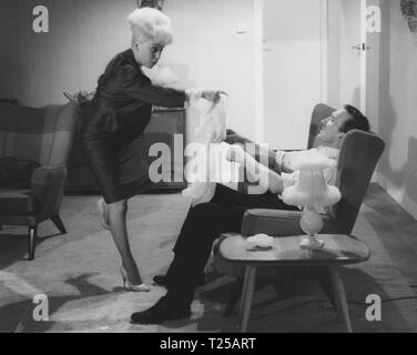 Spatzen können nicht singen (1962) Barbara Windsor, Datum: 1962 Stockfoto