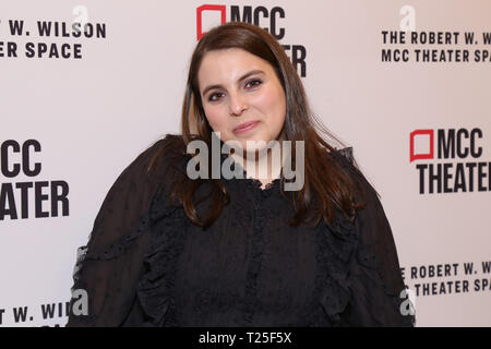 Öffnung Nacht für Alice, die von Herzen an der Robert W. Wilson MCC Theater Platz - Ankünfte. Mit: Beanie Feldstein Wo: New York, New York, United States Wenn: 26 Feb 2019 Credit: Joseph Marzullo/WENN.com Stockfoto