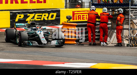 Monte Carlo / Monaco - 20/02/2018 - #77 Valtteri Bottas (FIN) in seiner AMG Merceres Petronas w09 während der Eröffnung der Praxis Tag der Aktion vor der 20. Stockfoto