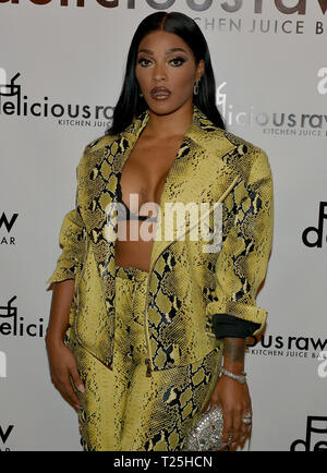 Ein intimes Abendessen Erfahrung an köstlichen Raw restaurant am 26. Februar 2019 in Miami Beach, Florida. Mit: Joseline Hernandez Wo: Miami Beach, Florida, United States Wenn: 26 Feb 2019 Credit: Johnny Louis/WENN.com Stockfoto