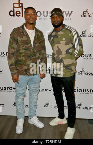 Ein intimes Abendessen Erfahrung an köstlichen Raw restaurant am 26. Februar 2019 in Miami Beach, Florida. Mit: Deon Bush, rashawn Scott Wo: Miami Beach, Florida, United States Wenn: 26 Feb 2019 Credit: Johnny Louis/WENN.com Stockfoto