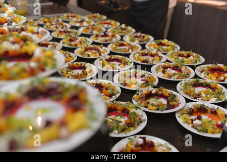 Ein intimes Abendessen Erfahrung an köstlichen Raw restaurant am 26. Februar 2019 in Miami Beach, Florida. Mit: Atmosphäre, wo: Miami Beach, Florida, United States Wenn: 26 Feb 2019 Credit: Johnny Louis/WENN.com Stockfoto