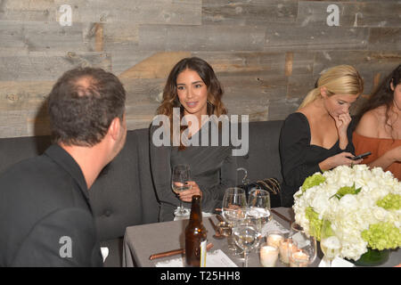 Ein intimes Abendessen Erfahrung an köstlichen Raw restaurant am 26. Februar 2019 in Miami Beach, Florida. Mit: Bianca Peters Wo: Miami Beach, Florida, United States Wenn: 26 Feb 2019 Credit: Johnny Louis/WENN.com Stockfoto
