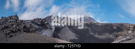 Ätna, ein aktiver stratovulkan an der Ostküste von Sizilien, Italien, in die Metropole von Catania. Einer der aktivsten Vulkane der Welt. Stockfoto