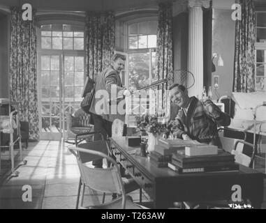 Zweimal Um die Narzissen (1962) Kenneth Willliams, Donald Houston, Datum: 1962 Stockfoto