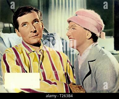 Zweimal Um die Narzissen (1962) Kenneth Willliams, Joan Sims, Datum: 1962 Stockfoto