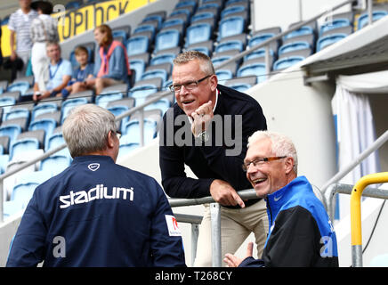 NORRKÖPING 20160716 Gleiches an Östgötaporten zwischen IFK Norrköping und Östersunds FK. Bild: Schwedische Föderation Trainer und ehemaligen IFK Trainer Janne Andersson besuchen (in der Mitte). Bild Jeppe Gustafsson Stockfoto