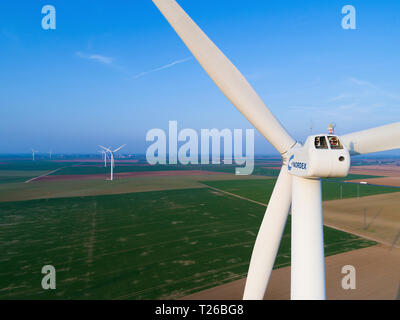 Windgeneratoren, Santilly, Eure-et-Loir, Center-Val de Loire, Frankreich Stockfoto