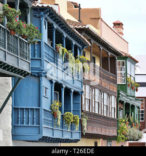 Santa Cruz de la Palma - hölzerne Balkone (La Palma, Kanarische Inseln) Stockfoto