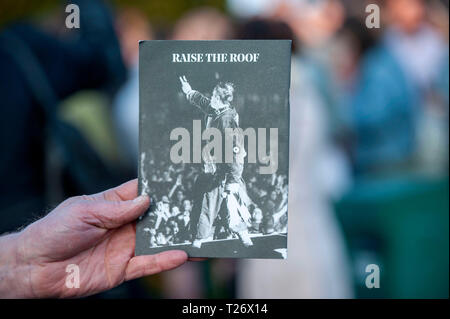 Essex, UK. Am 30. März 2019. Die Reihenfolge der Service "Dach" für das Begräbnis von Prodigy Sänger Keith Flint bei St Marys Kirche im Bocking, Essex heute. Credit: Phil Rees/Alamy leben Nachrichten Stockfoto