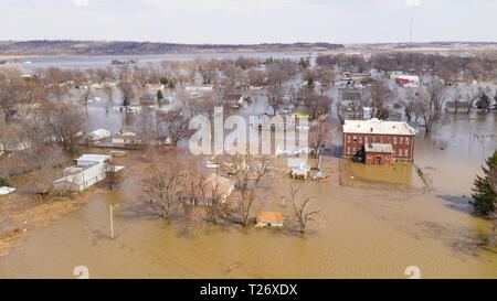 Pacific Junction, Iowa, USA. Am 30. März 2019. Ein deichbruch im Mittelwesten Flutung des gesamten Stadt Pacific Junction und seine Bewohner Credit: Chris Boswell/Alamy leben Nachrichten Stockfoto