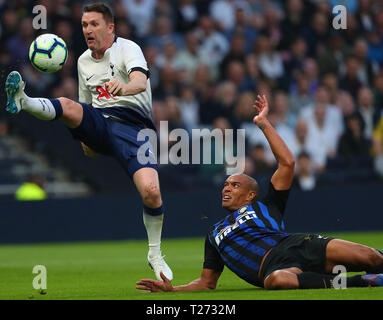 London, Großbritannien. 30 März, 2019 Robbie Keane der Sporen Legenden während der Legenden Übereinstimmung zwischen den Tottenham Hotspur Legenden gegen Inter Mailand Legenden an der White Hart Lane Stadium, London England am 30. März 2019. Kredit Aktion Foto Sport Foto Credit: Action Sport / alamy Leben Nachrichten Stockfoto