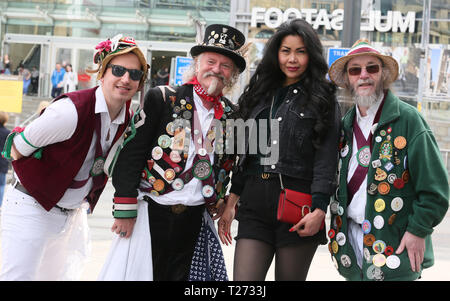 Manchester, Großbritannien. Am 30. März 2019. Die gemeinsame Morris Organisationen nationaler Tag des Tanzes erfolgt mit Morris Dancers, die aus dem ganzen Land. Manchester, UK, 30. März 2019 (C) Barbara Cook/Alamy leben Nachrichten Stockfoto