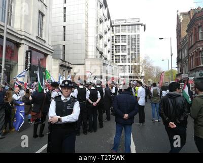 London, Großbritannien. Am 30. März 2019. Palästinensischen Protest in London, fordern Freiheit für Palästina vor der Israely Botschaft in London, UK Credit: NASTJA M/Alamy leben Nachrichten Stockfoto