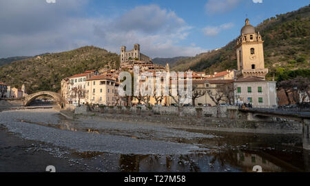 Dolceacqua alte Dorf, Region Ligurien, Italien Stockfoto