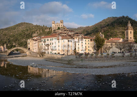 Dolceacqua alte Dorf, Region Ligurien, Italien Stockfoto