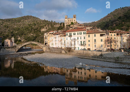 Dolceacqua alte Dorf, Region Ligurien, Italien Stockfoto