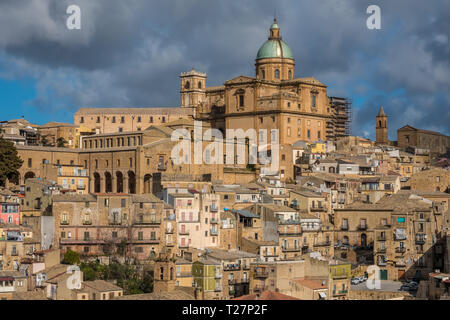 Piazza Armerina Enna Provinz, Sizilien, Süditalien. Berühmt für seine römischen Mosaiken in der Villa Romana del Casale und seine Architektur aus m Stockfoto