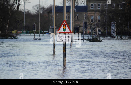 Überschwemmung auf Castleway in Carlisle nach Sturm Desmond. Cumbria, Großbritannien. Stockfoto