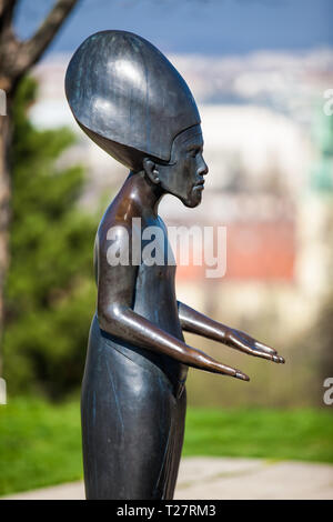 BUDAPEST, Ungarn - April, 2018: echnaton Statue im Garten der Philosophie am Gellertberg in Budapest Stockfoto