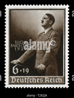 Deutsche historische Stempel: 11. Parteitag in Nürnberg 1939, Hitler in einer Rede auf dem Podium, Deutschland, Drittes Reich Stockfoto