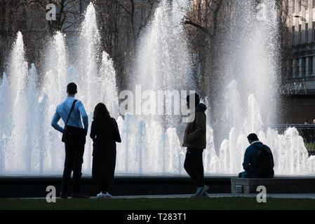 Um GROSSBRITANNIEN - eine Auswahl meiner Bilder der Brunnen in Piccadilly, Manchester Stockfoto