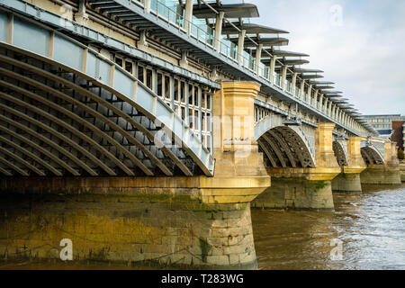 Blackfriars Station, Queen Victoria Street, Blackfriars, London Stockfoto