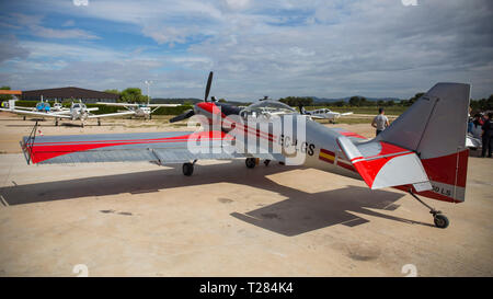 Akrobatische Spanien Meisterschaft 2018, Requena (Valencia, Spanien) Oct 2018, Flugzeug Zlin Z-50. Stockfoto