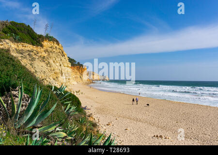 Ruhigen Strand Praia de Porto de Mos Süden Portugals in der Nähe von Lagos Stockfoto